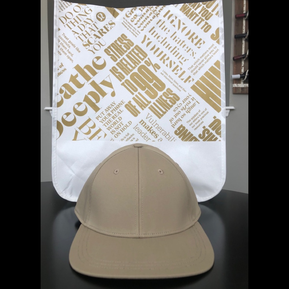 NWT Lululemon On the Fly Ball Cap - Picture 2 of 7